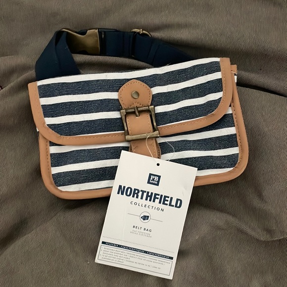 NWT pottery barn teen belt bag Northfield Collection - Picture 1 of 3